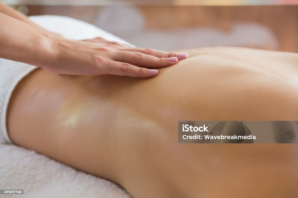 Massage énergétique relaxant en cabinet de bien-être à Gouzon
Soin holistique pour rééquilibrer les énergies du corps et de l’esprit
Praticienne bien-être réalisant un soin Reiki
Table de massage avec lumière douce et ambiance zen
Moment de détente lors d’un soin énergétique personnalisé
Thérapie naturelle pour la gestion du stress et des émotions
Espace de soins holistiques chaleureux et apaisant
Rituel bien-être pour retrouver harmonie et vitalité
Séance de relaxation guidée pour lâcher prise
Pratiques de soins énergétiques pour le développement personnel